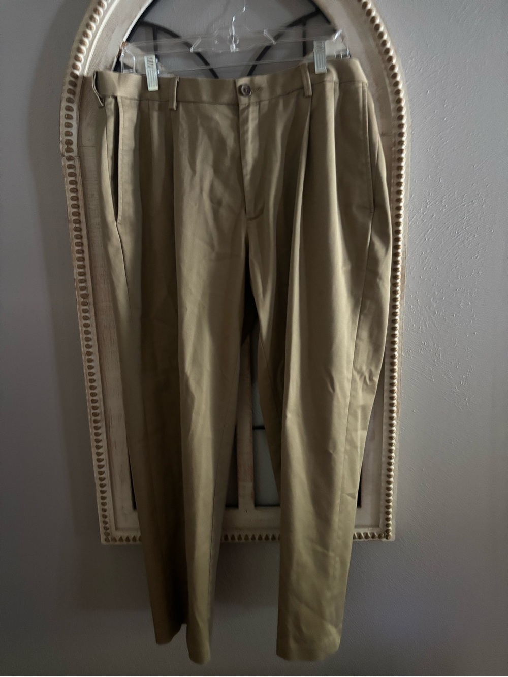 Haggar Khaki Pleated Dress Pants 36x29